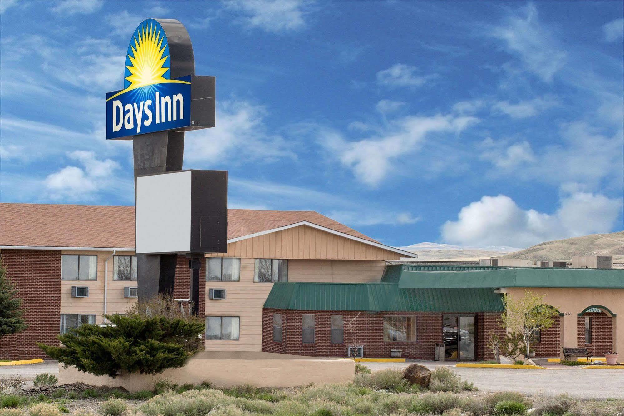 Days Inn By Wyndham Rawlins Exterior foto